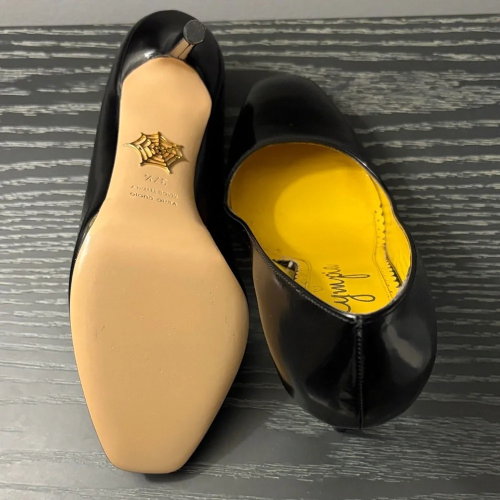 Charlotte Olympia Black Heels with Yellow Insole - Picture 5 of 5